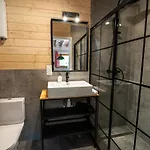 Сasa de vacaciones Stary Mlyn Nad Strumieniem Z Mozliwoscia Dostepu Do Sauny, Goracej Beczki, Basenu -